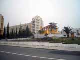 Palácio da Quinta do Armador e o edificio "O Lápiz"